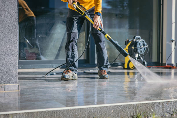 Best Pool Deck Cleaning  in Larchmont, NY